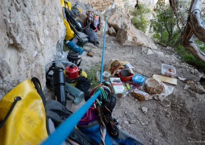 Repas sur la vire de Presles dans le Vercors © Florian Garibal