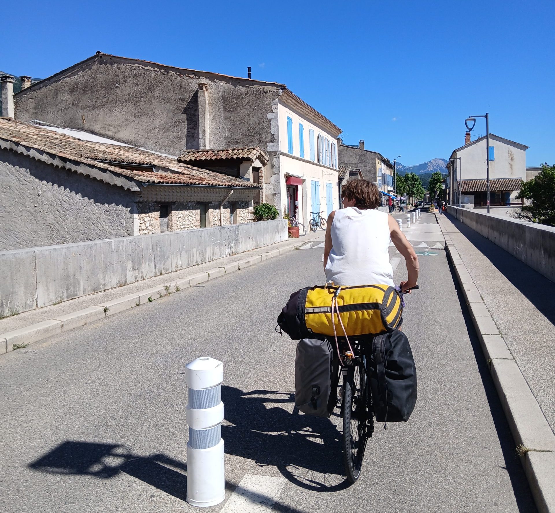 Vélo-grimpe dans le diois ©Romain Noulette