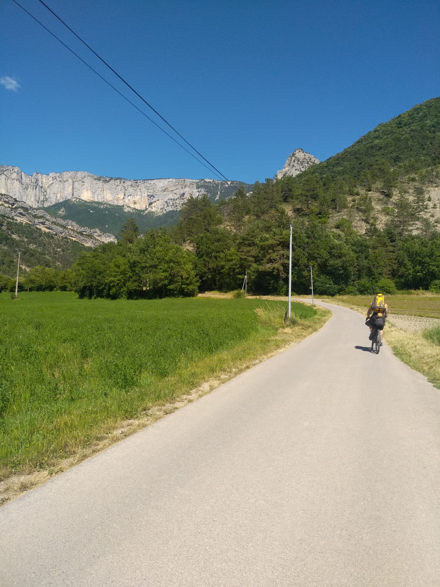 Vélo-grimpe dans le diois ©Romain Noulette